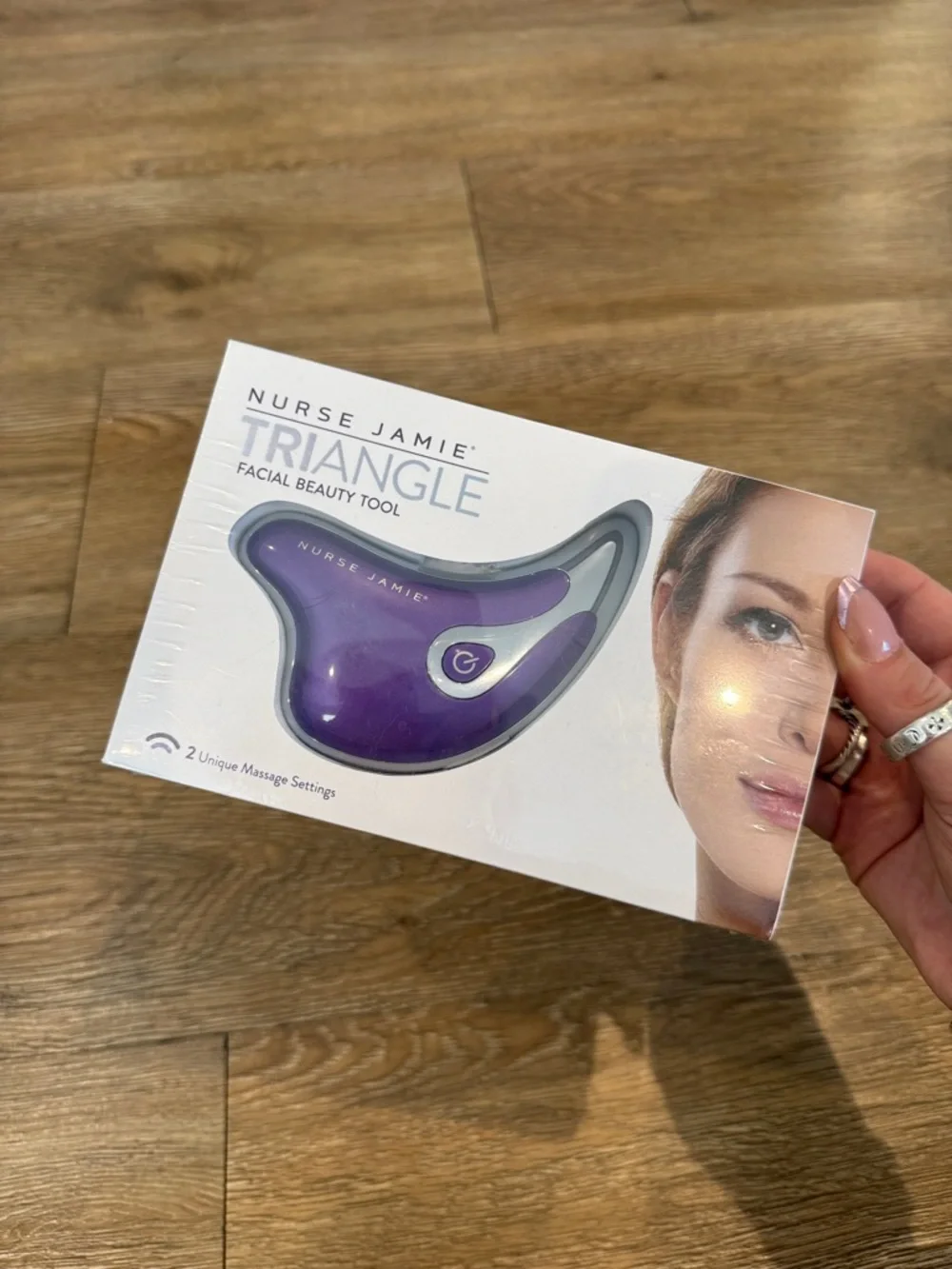 Nurse Jamie Triangle Facial Beauty Tool
